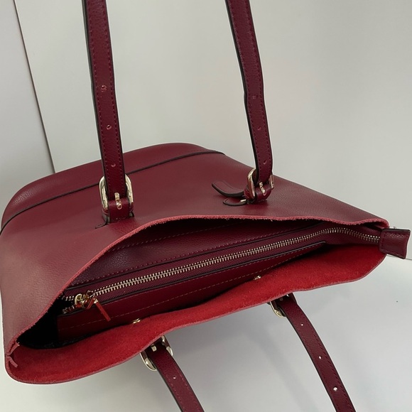 Burgundy Leather Bucket Bag with Adjustable Straps & Removable Lining EUC - Picture 8 of 11